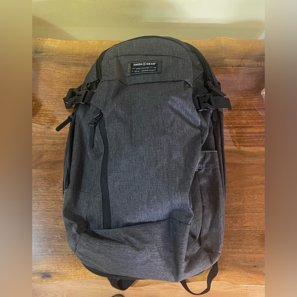 Swiss Gear Laptop Dark Gray/Black NWOT